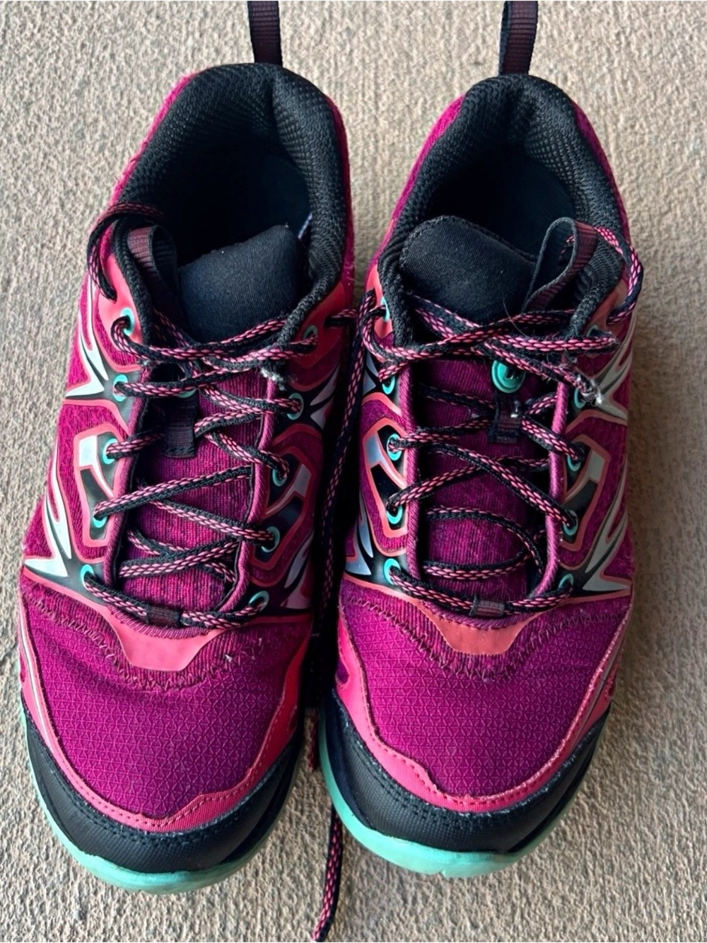 Women’s Magenta Athletic Sneakers with Teal Accents. Merrell